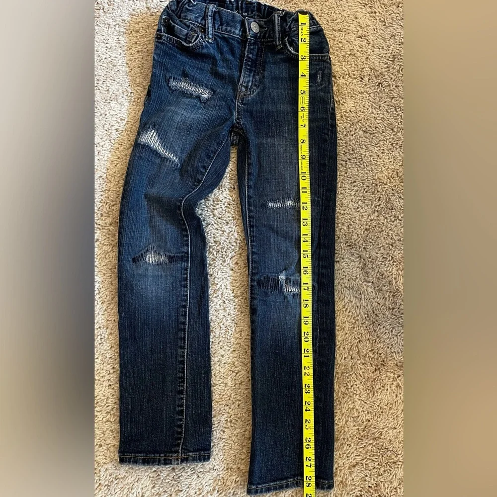 Gap 1969 size 7 slim jeans with distressed finish. Adjustable waist great cond